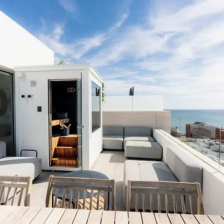 Palm 3 Bdr Terraced House With Jacuzzi بيت للعطل فوينخيرولا