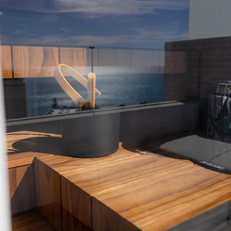 Palm 3 Bdr Terraced House With Jacuzzi 펜션